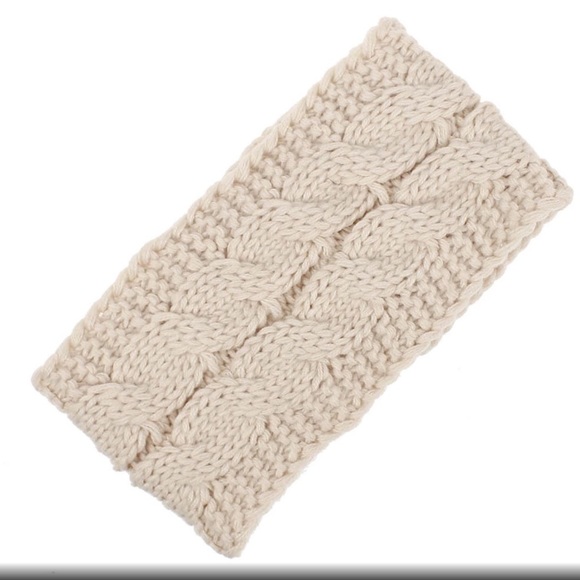 5/$20 ❤️ Tan Crochet warm winter  Headband - Picture 3 of 3